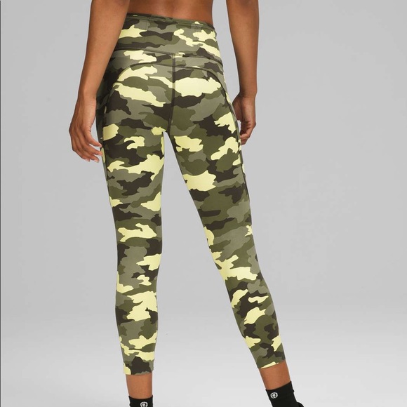 Lululemon Fast and Free HR Tight 25” - Picture 5 of 9